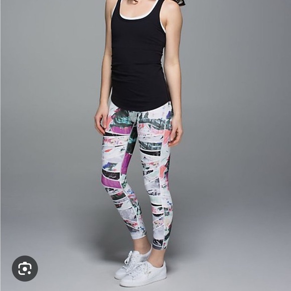 High Times Pigment Wave Multi Full-on Luon leggings, size 4 - Picture 1 of 5